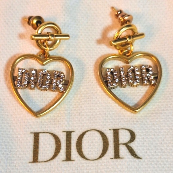 Dior Rare Heart Toggle Earrings - Picture 1 of 11